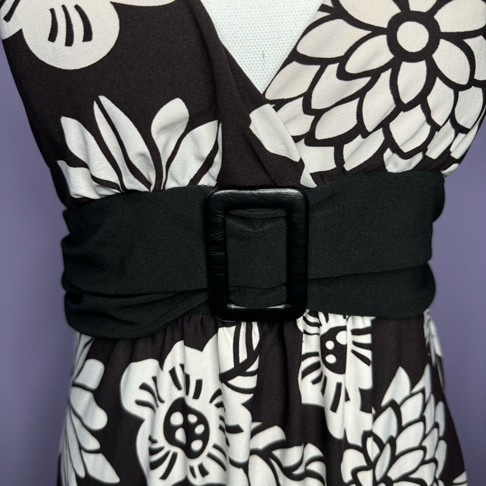 NWT Derek Heart Vintage Brown Floral Dress - Picture 4 of 10